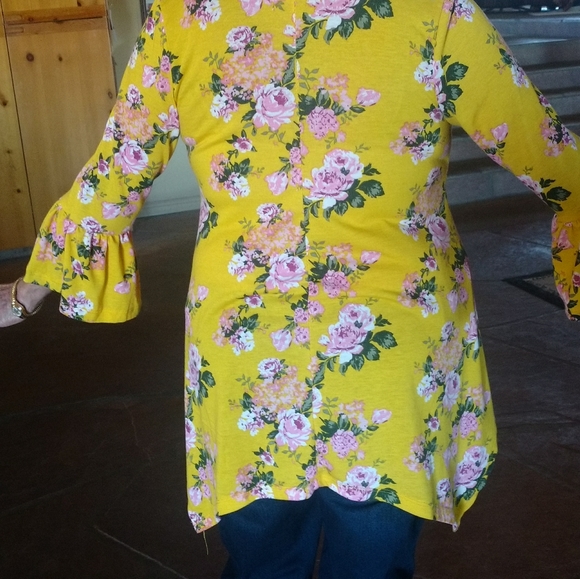 Top - Picture 3 of 6